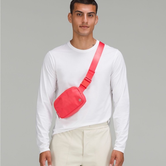 NWT Lululemon Belt Bag - Picture 12 of 16